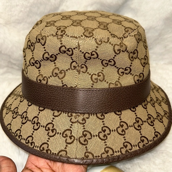 SOLD Gucci GG Monogram Bucket Hat - Picture 16 of 16